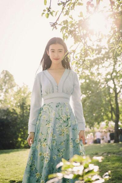 日剧教授对女学生一见钟情